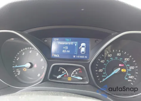 2014 Ford Focus Se z USA, uszkodzony, nr VIN 1FADP3F22EL139145